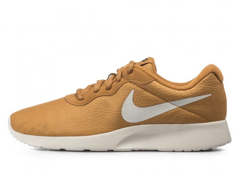 Ανδρικά Nike TANJUN PREMIUM μουσταρδί 35€ @ Zakcret