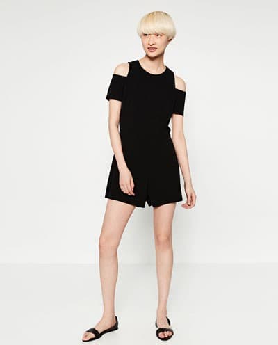 Γυναικεία κοντή ολόσωμη φόρμα 17,95€ @Zara