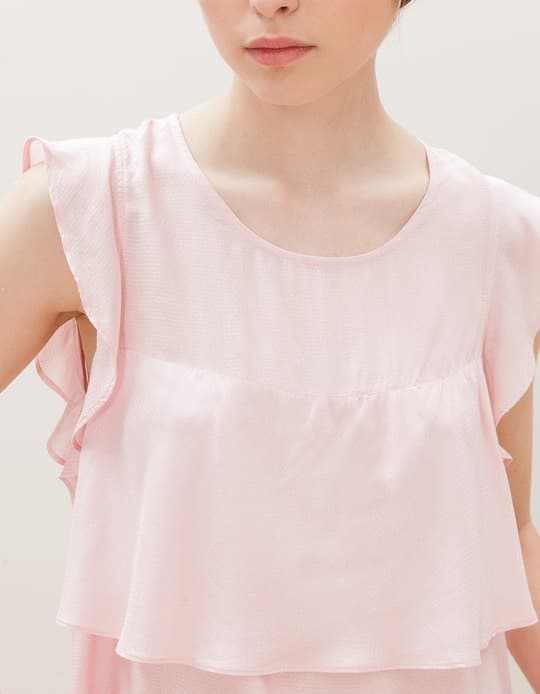Γυναικείο μπλουζάκι με βολάν 9,95€ @Stradivarius