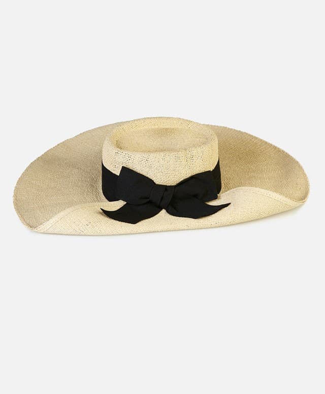 Γυναικείο ψάθινο καπέλο με φιόγκο 9,99€ @Oysho