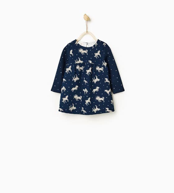Παιδικό φορεματάκι με σχέδια 10,95€ @Zara