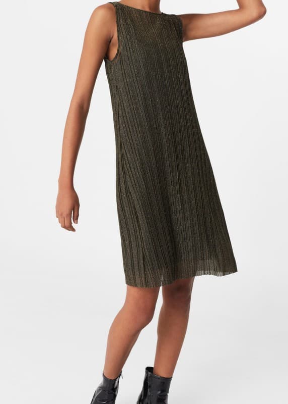 Μεταλιζέ πλισέ φόρεμα 29,99€ @Mango