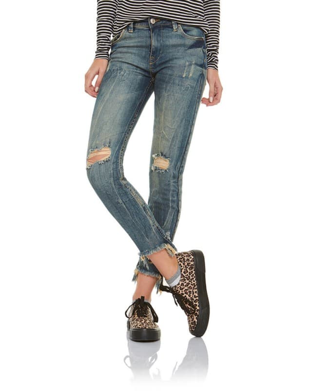 Όλα τα jeans -25% και δωρεάν μεταφορικά στα pink woman