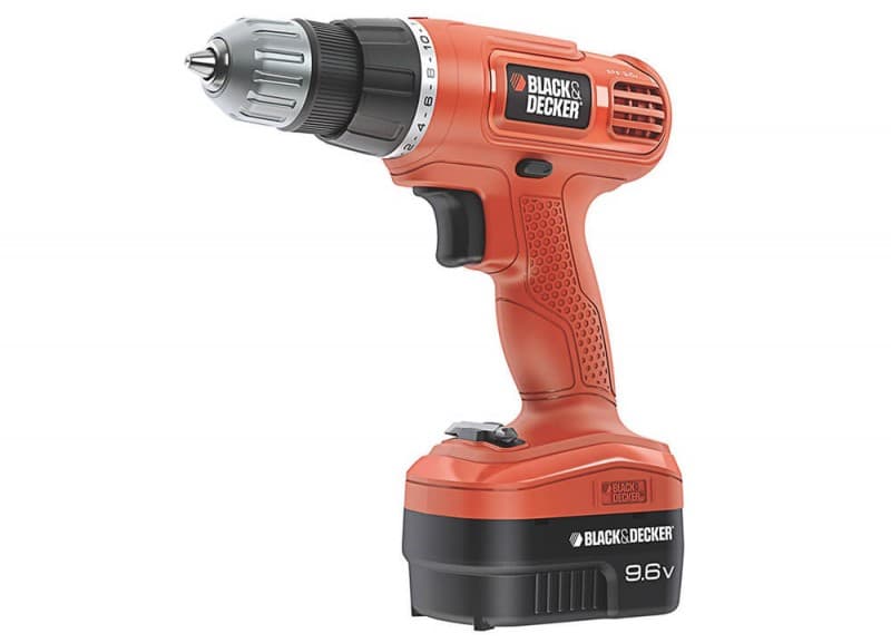 Δραπανοκατσάβιδο Μπαταρίας Black &amp; Decker EPC96CA-QW (9.6V - 1.0 Αh) + σετ μύτες B&amp;D 39,90€ - Public