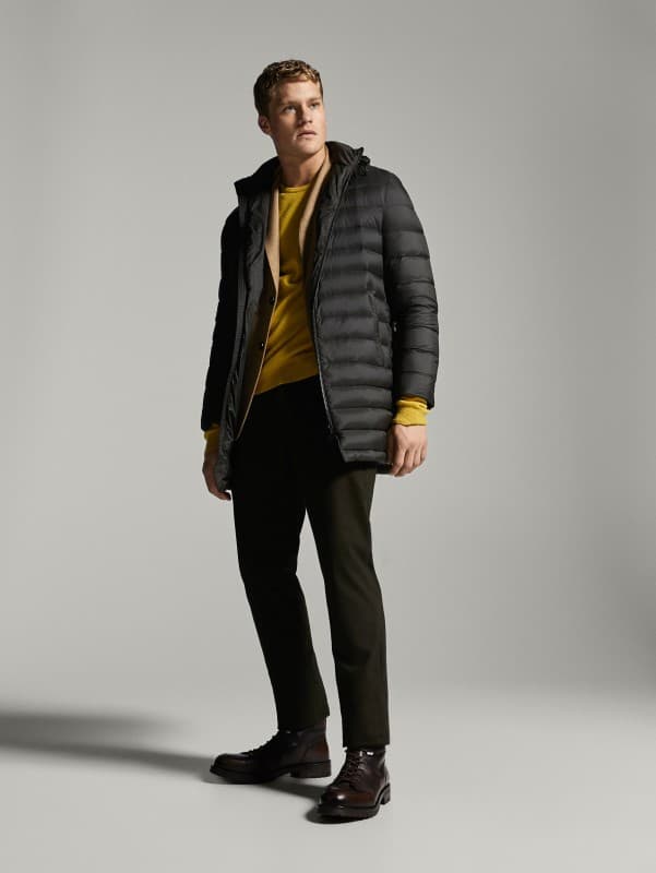 Ανδρικό χακί πουπουλένιο μπουφάν 69.95€ @ Massimo Dutti