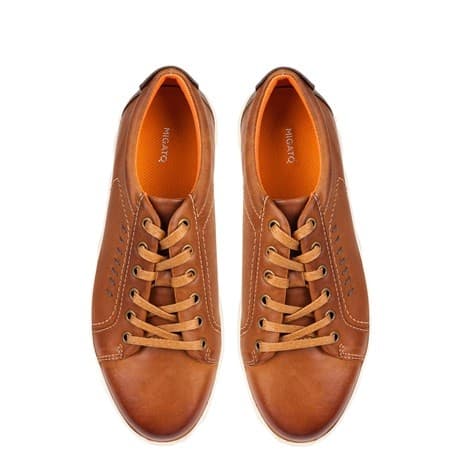 Αντρικό sneaker σε ταμπά χρώμα 35€ από @Migato