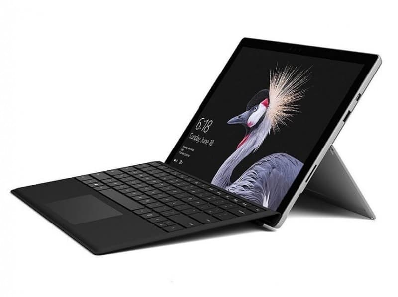 Microsoft Surface Pro 12.3" (Core m3-7Y30/ 4GB RAM/ 128GB/ W10 Pro) + Type Cover 690€ @ amazon.co.uk