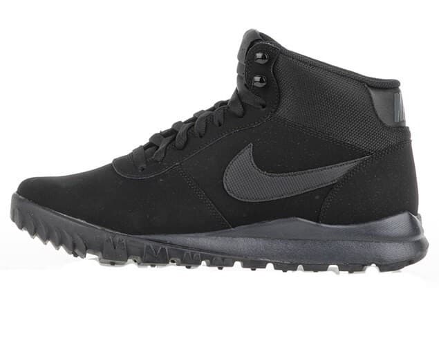 Ανδρικά μποτάκια Nike Hoodland Suede μαύρα 35,90€ στα Factory Outlet