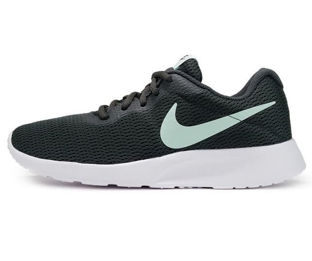 Nike Tanjun W (812655-006) Γυναικεία 32€ με δωρεάν αποστολή στο delikaris-sport.gr