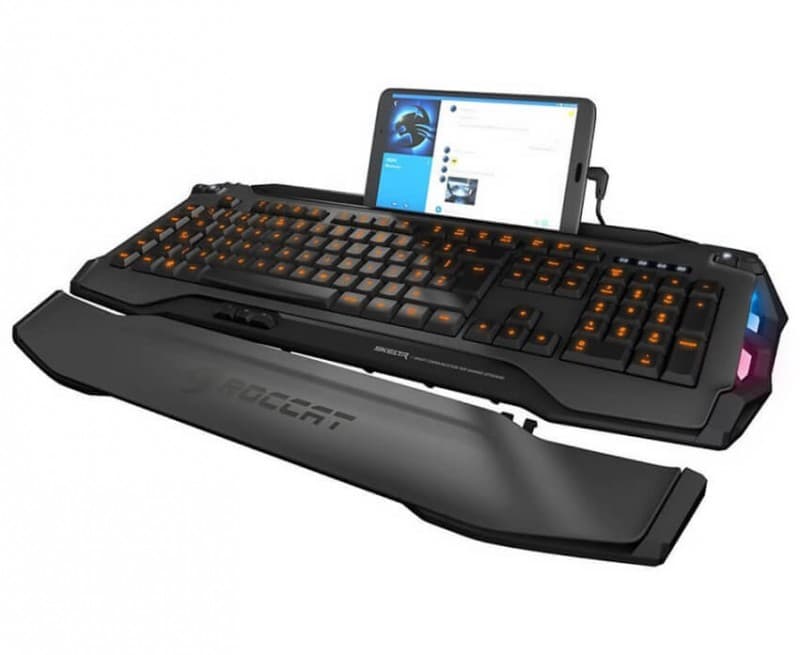 Roccat Skeltr Gaming Keyboard RGB 93€ @ Zavvi