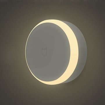 Xiaomi MiJIA LED Smart Infrared Motion Sensor Dimmable Night Light 4,98€ @ banggood