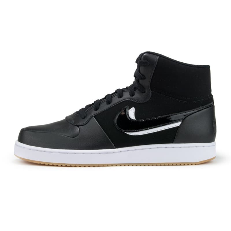 Black Friday week με έως 50% έκπτωση στο Delikaris Sport (παραδείγματα)
