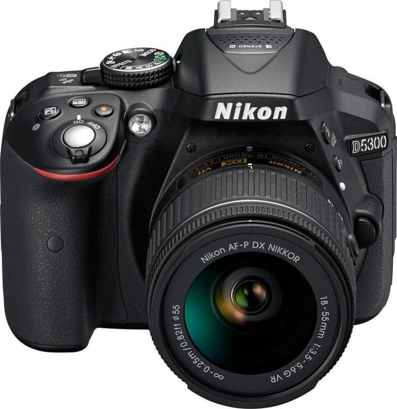 Nikon D5300 kit (με nikkor 18-55 φακό)  στα 399€ και 10% επιστροφή απο Εθνική