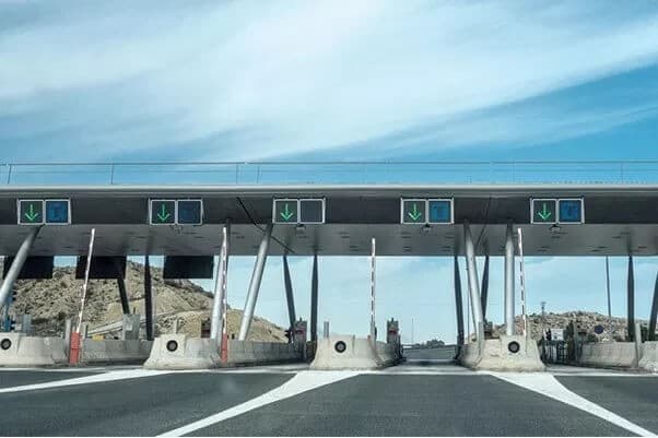 Δωρεάν διελεύσεις από διόδια για δύο Κυριακές