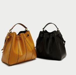 Γυναικεία τσάντα πουγκί σε 2 χρώματα 15,99€ @ Zara