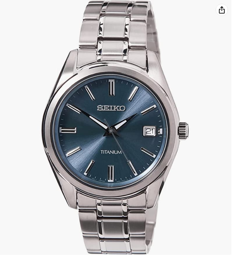 Ρολόι Seiko Essential Time με μπρασελέ τιτάνιο και κρύσταλλο ζαφείρι SUR371P1, 40mm, στα 218,43€, από Amazon.de