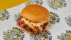 Smash tag δωρεάν burger στην Αθήνα (12:00 - 16:00)