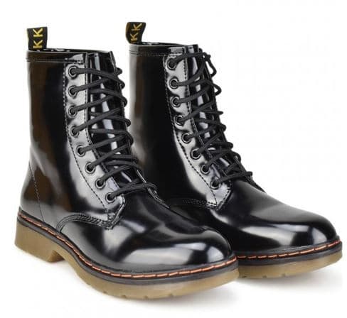 Γυναικείο αρβυλάκι σε 2 χρώματα 31.20€ @ Izy Shoes