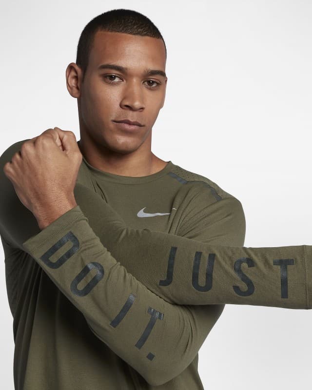 Extra 20% σε επιλεγμένα εκπτωτικά προϊόντα @ Nike (παραδείγματα)