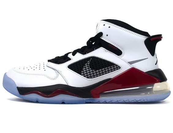 Έως -50% σε επιλεγμένα αθλητικά είδη Jordan στη Nike